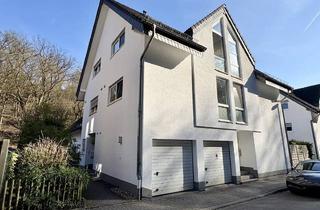 Wohnung kaufen in 65199 Wiesbaden, "Raumwunder" Schönes Reihenmittelhaus in ruhiger und beliebter Lage