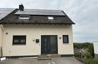 Haus mieten in 65399 Kiedrich, Alltagstaugliches Einfamilienhaus mit 4 Zimmern in Kiedrich