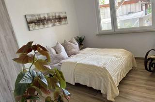 Immobilie mieten in Rudolstädter Straße 8a, 07768 Kahla, Vollständig möblierte barrierearme Erdgeschosswohnung zur Kurzzeitmiete