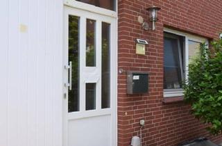 Haus kaufen in 26603 Aurich, Charmantes Reihenendhaus in zentraler Lage von Aurich mit Blick ins Grüne
