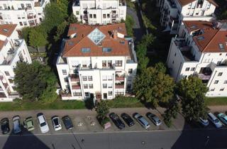 Wohnung kaufen in 04425 Taucha, Dachgeschoss-Charme trifft Wohnkomfort – helle 2-Raumwohnung