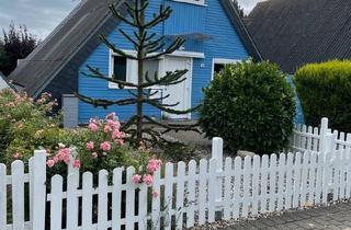 Haus kaufen in 23774 Heiligenhafen, Heiligenhafen - Charmantes Ferienhaus mit Ostseeblick, Garten und zwei Terrassen
