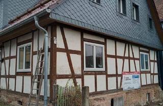Einfamilienhaus kaufen in 98553 Schleusingen, Schleusingen - Einfamilienhaus mit großen Nebengebäuden