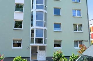Wohnung kaufen in 47249 Duisburg, Duisburg - Renovierte 1-Zimmerwohnung mit Stellplatz und Einbauküche