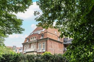 Wohnung kaufen in 48143 Münster, Lichtdurchflutete Eigentumswohnung mit Dachterrasse & Promenadenblick