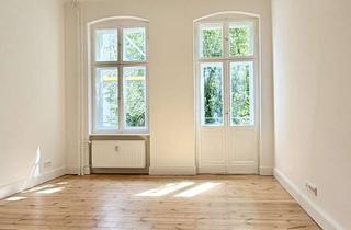 Wohnung kaufen in 10247 Friedrichshain, Traumhafte Altbauwohnung mit großzügigem Grundriss und Balkon
