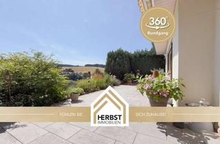 Wohnung kaufen in 78089 Unterkirnach, Unverbaubarer Fernblick - Sonnenterrasse, Privatgarten, Wohnküche, Tageslichtbad & bald bezugsfrei!