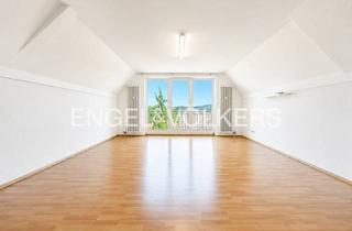 Wohnung kaufen in 72379 Hechingen, Schöne und helle 2,5 Zimmer Wohnung mit Blick über Hechingen