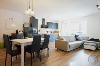 Wohnung kaufen in 83278 Traunstein, Neuwertige & moderne 3-Zi.-Wohnung inkl. 2 TG-Stellplätze sowie Einbauküche zur Eigennutzung.
