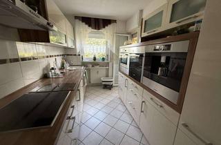Wohnung kaufen in 76437 Rastatt, Gepflegte 3-Zimmer-Wohnung mit zwei Loggien, Garage und Gartenmitbenutzung