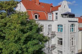 Wohnung mieten in Roonstr. 16, 24534 Innenstadt, Helle 4-Zimmer-Dachgeschosswohnung in zentraler Lage