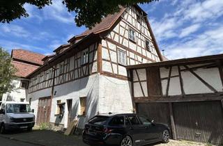 Mehrfamilienhaus kaufen in 75443 Ötisheim, Denkmalgeschütztes Mehrfamilienhaus mit Sanierungspotenzial in Ötisheim