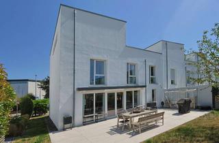 Haus kaufen in 71277 Rutesheim, Modernes Wohnen mit Garten und Dachterrasse