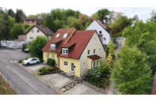 Doppelhaushälfte kaufen in 97318 Kitzingen, Stilvolle Doppelhaushälfte mit großzügigem Raumangebot, Sonnenterrasse und kleinem Garten