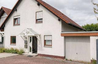 Doppelhaushälfte kaufen in 61273 Wehrheim, Schöne Doppelhaushälfte in Wehrheim mit zwei Wohnungen, Garten & Garage