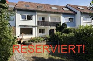 Haus kaufen in 90482 Laufamholz, RESERVIERT! RMH, sehr gute Wohnlage, 1 Garage, Terrasse, Balkon, Parkett, 90482 N-Laufamholz