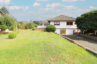 Haus kaufen in 35099 Burgwald, Hochwertiger Bungalow mit großzügigem Wohnen auf einer Ebene und sonnigem Südgarten
