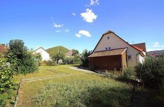Grundstück zu kaufen in 72639 Neuffen, Attraktives Baugrundstück mit vielseitigem Neubaupotenzial in zentrumsnaher Wohnlage
