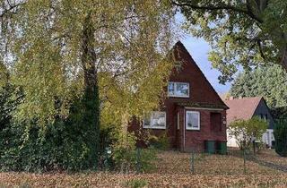 Grundstück zu kaufen in 22523 Eidelstedt, Doppelhauspartner gesucht-Ruhiges Grundstück mit Altbestand in Eidelstedt Eidelstedt
