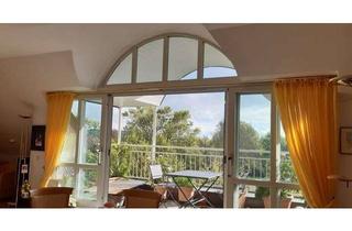 Wohnung kaufen in 82319 Starnberg, Großzügige Dachgeschosswohnung mit Balkon in Seenähe
