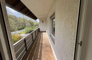 Wohnung kaufen in 61239 Ober-Mörlen, Attraktive 4-Zimmer-Wohnung mit großem Balkon und Stellplatz