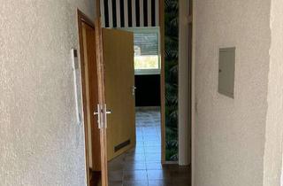 Wohnung kaufen in Raiffeisenstraße, 76870 Kandel, PROVISIONSFREIE Helle 2-Zimmer-Wohnung mit Sonnen-Loggia, Aufzug & solider Rücklagenbasis in Kandel