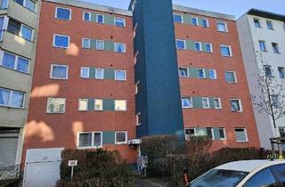 Wohnung kaufen in Kurfürstenstraße 19, 12105 Mariendorf, Berlin-Mariendorf: Gut geschnittene 2,5 bis 3,5 Zimmer WHG, 3. OG, Balkon, Aufzug, Sanierungsbedarf!
