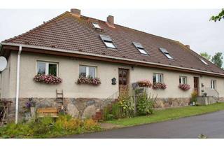 Bauernhaus kaufen in 17237 Blankensee, Idyllisches Landleben – Mecklenburger Bauernhaus mit zwei Wohneinheiten und 1.800 m² Naturgrundstück
