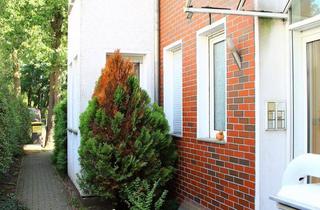 Wohnung kaufen in 13503 Berlin, Helle 2‑Zimmer‑Wohnung mit Balkon im 1. OG, ruhig im Grünen, S‑Bahn nah, 1997er Wohnanlage