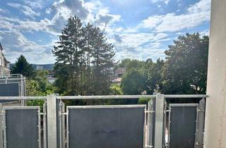 Wohnung mieten in Leipziger Straße 73, 66113 Saarbrücken, Helle renovierte 4-ZKB Wohnung mit Balkon in verkehrsgünstiger Lage