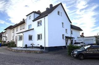 Mehrfamilienhaus kaufen in 34613 Schwalmstadt, Schwalmstadt - Attraktives Mehrfamilienhaus mit großem Grundstück