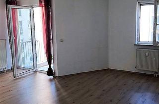 Wohnung kaufen in 08523 Plauen, Plauen - Helle und ruhige EZ-Wohnung mit Balkon