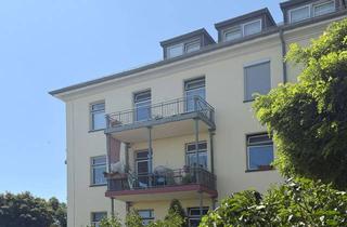 Wohnung kaufen in 34131 Bad Wilhelmshöhe, Bad Wilhemshöhe/Auf der Marbachshöhe: Großzügige 6-Zimmer-Wohnung mit 3 Balkonen und Garten
