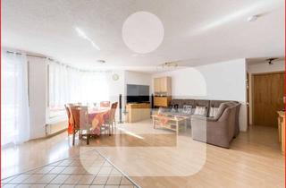 Wohnung kaufen in 79664 Wehr, Offenes Wohnen mit Charakter: Charmante 3-Zimmer-Erdgeschosswohnung mit Garage