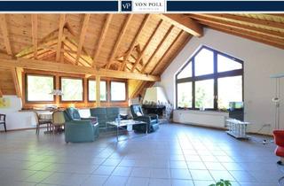 Wohnung kaufen in 61476 Kronberg, Ruhig gelegene, große 4-Zimmerwohnung mit Burgblick, Kamin und Doppelgarage