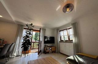 Wohnung kaufen in 83395 Freilassing, Modernisierte 2-Zimmer-Wohnung in ruhiger Lage Freilassing-Hofham