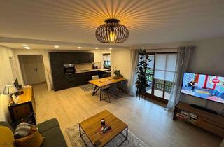 Wohnung kaufen in 83395 Freilassing, Modernisierte 2-Zimmer-Wohnung in ruhiger Lage Freilassing-Hofham
