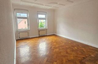 Wohnung mieten in 08412 Werdau, Renovierte, helle 2 Zimmerwohnung plus Garage