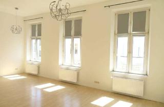 Wohnung mieten in 41061 Mönchengladbach, Großzügige und stilvolle Altbauwohnung mit 3 Zi. im 1. OG in direkter Nähe zum Bunten Garten