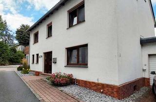 Wohnung mieten in 59929 Brilon, Gepflegte 3-Zimmer-Obergeschosswohnung mit Einbauküche in Thülen
