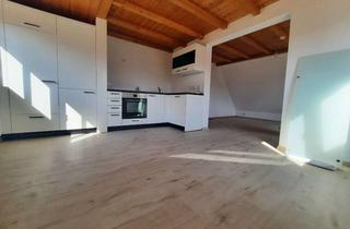 Wohnung mieten in Hauptstraße, 75446 Wiernsheim, Wohnen mit Charakter: Dreizimmerwohnung im Dachgeschoss in Wiernsheim