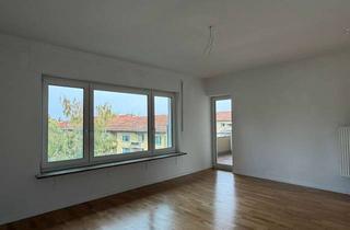 Wohnung mieten in Aufseßstr., 91052 Erlangen, Charmante 3 Zimmer-Wohnung mit Einbauküche!