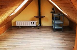 Wohnung mieten in Ringstrasse 30, 67806 Rockenhausen, 3 Zimmer Wohnung mit ausgebautem Dachstuhl in welchem Einbauschränke sind und als Kinderzimmer benut