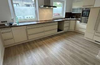 Wohnung mieten in Kurlandstraße 1a, 24960 Glücksburg, Frisch renovierte und großzügige 2-Zimmer-Wohnung in Glücksburg