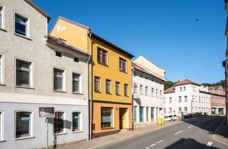 Haus kaufen in 07646 Stadtroda, Wohnen oben, Mieteinnahme unten: Stadthaus mit vermieteter Gewerbeeinheit in Stadtroda