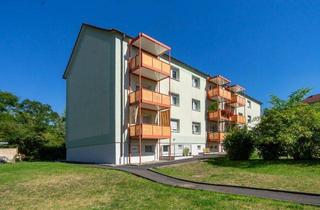Wohnung mieten in 98527 Suhl, Zentral wohnen, sonnigen Balkon genießen – großzügige 4-Raumwohnung im Herzen von Suhl