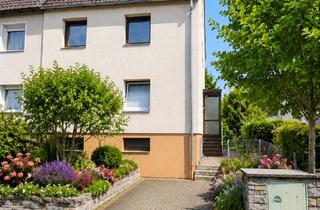 Mehrfamilienhaus kaufen in 70327 Untertürkheim, **Mehrfamilienhaus in guter Lage-attraktive Investitionsmöglichkeit**