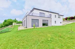 Haus kaufen in 86637 Villenbach, Exklusives Wohnen mit Wow-Effekt – neuwertiges Haus mit Einliegerwohnung in attraktiver Hanglage!