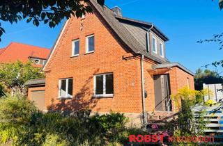 Einfamilienhaus kaufen in Schumacherstraße, 23936 Grevesmühlen, Wohnen mit Garten in zentraler Lage - Einfamilienhaus mit viel Potenzial für Familien