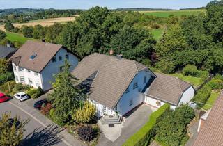 Haus kaufen in 57635 Weyerbusch, Gepflegtes Wohnhaus mit Kamin, Sauna und Doppelgarage in bester Lage von Weyerbusch